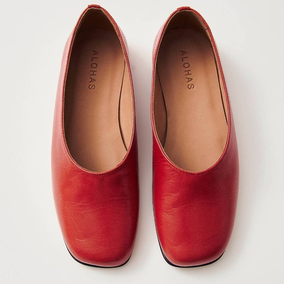 ISO/I want to buy: ALOHAS Edie Leather Ballet Flat in Red - Picture 3 of 4